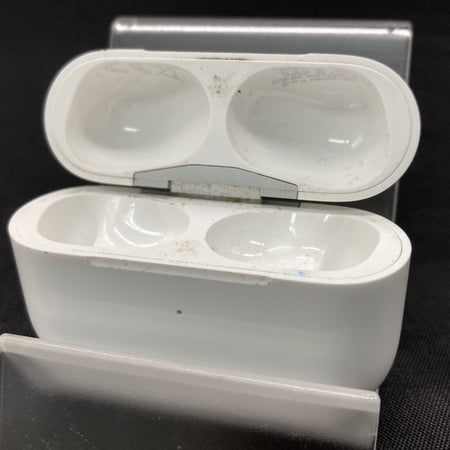 Apple - AirPods Pro (中古品) ケース付き AirPods Pro 第二世代 MagSafe充電ケース付き 中古 ホワイト