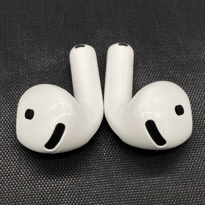 【中古】AirPods 4 MXP93J/A（アクティブノイズキャンセリング搭載）【秋葉原】