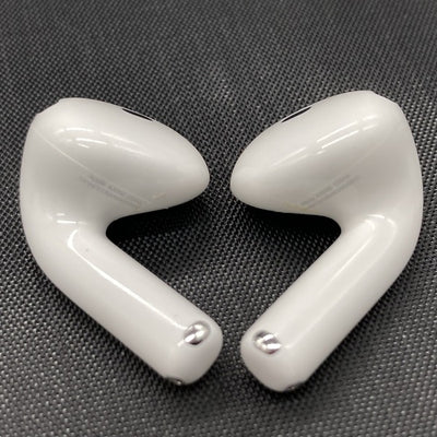 【中古】AirPods 4 MXP93J/A（アクティブノイズキャンセリング搭載）【秋葉原】