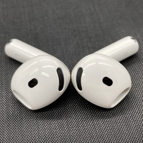 【中古】AirPods 4 MXP93J/A（アクティブノイズキャンセリング搭載）【秋葉原】