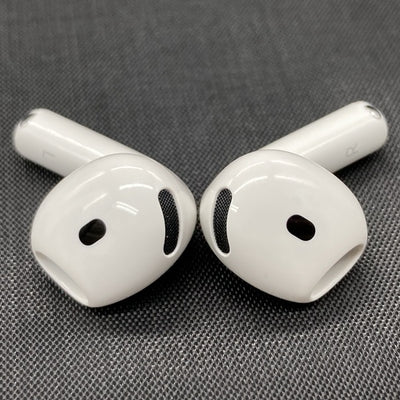 【中古】AirPods 4 MXP93J/A（アクティブノイズキャンセリング搭載）【秋葉原】