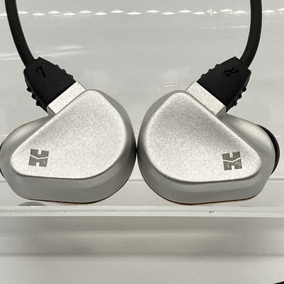 【中古】Svanar【秋葉原】