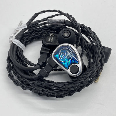 【中古】Nio 【64A-8434】【秋葉原】