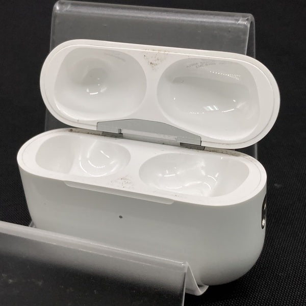 【中古】AirPods Pro (第2世代) MagSafe充電ケース(USB-C)【日本橋】