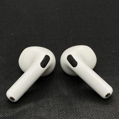 【中古】AirPods 4 MXP93J/A（アクティブノイズキャンセリング搭載）【日本橋】