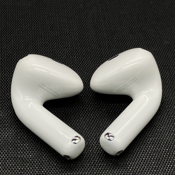【中古】AirPods 4 MXP93J/A（アクティブノイズキャンセリング搭載）【日本橋】