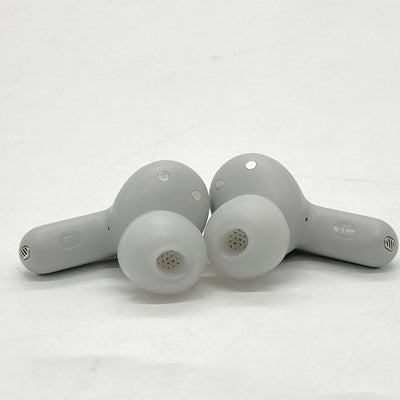 【中古】LIVE BEAM 3 シルバー【JBLLIVEBEAM3SIL】【秋葉原】