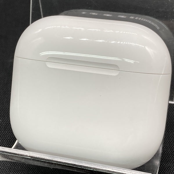 【中古】AirPods 4 MXP63J/A【秋葉原】