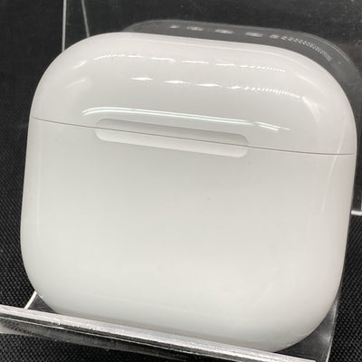 【中古】AirPods 4 MXP63J/A【秋葉原】