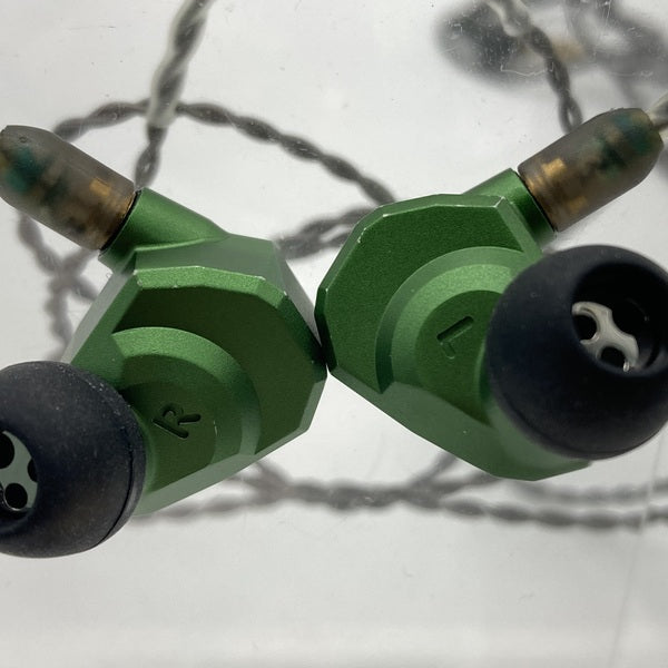 Campfire Audio 【中古】ANDROMEDA 【CAM-4808】【日本橋】 – e