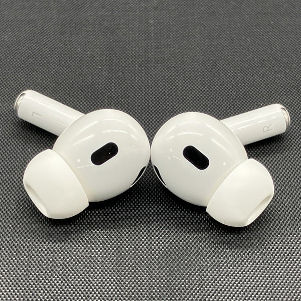 【中古】MagSafe充電ケース(USB-C)付きAirPods Pro(第2世代) MTJV3JA【秋葉原】