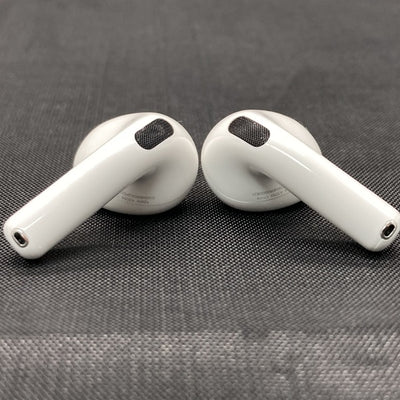 【中古】AirPods 4 MXP93J/A（アクティブノイズキャンセリング搭載）【日本橋】
