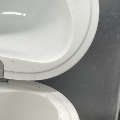 【中古】AirPods 4 MXP93J/A（アクティブノイズキャンセリング搭載）【日本橋】