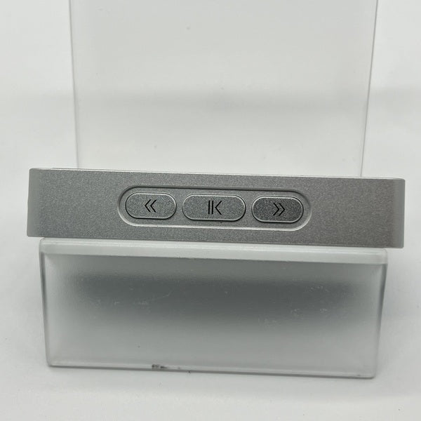 【中古】UA4 シルバー【日本橋】