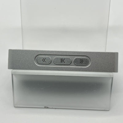 【中古】UA4 シルバー【日本橋】