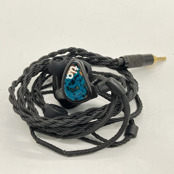 【中古】Fourt  Noir 【64A-8021】【仙台】