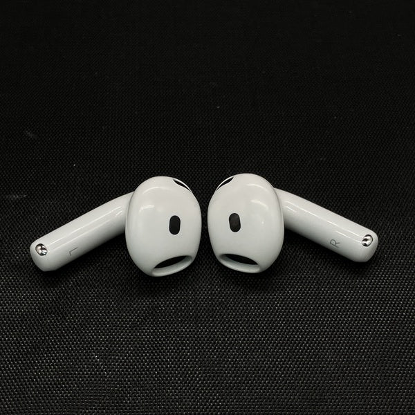 【中古】AirPods 4 MXP93J/A（アクティブノイズキャンセリング搭載）【秋葉原】