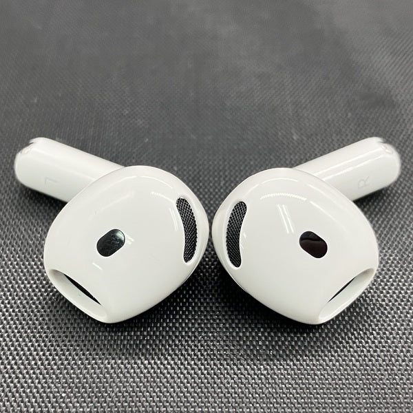 Apple 【中古】AirPods 4 MXP93J/A（アクティブノイズキャンセ