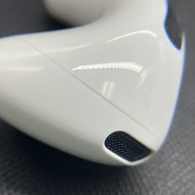 【中古】AirPods 4 MXP93J/A（アクティブノイズキャンセリング搭載）【名古屋】