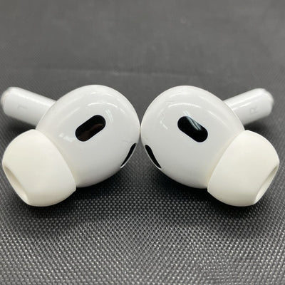 【中古】MagSafe充電ケース(USB-C)付きAirPods Pro(第2世代) MTJV3JA【日本橋】【日本橋】