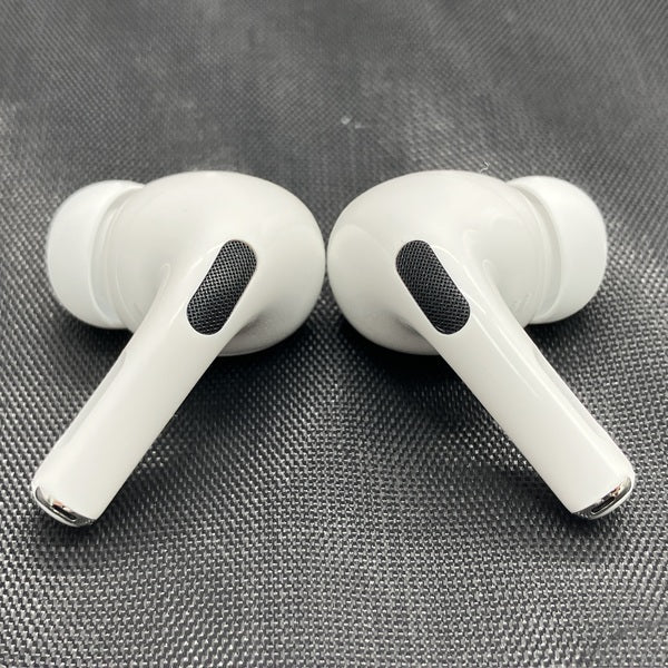 【中古】MagSafe充電ケース(USB-C)付きAirPods Pro(第2世代) MTJV3JA【秋葉原】