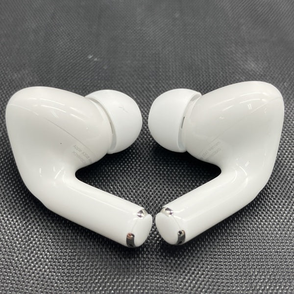 【中古】MagSafe充電ケース(USB-C)付きAirPods Pro(第2世代) MTJV3JA【秋葉原】