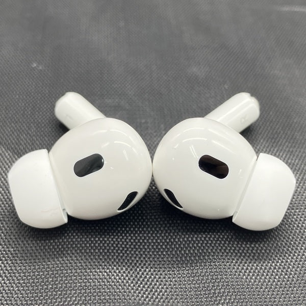 【中古】MagSafe充電ケース(USB-C)付きAirPods Pro(第2世代) MTJV3JA【秋葉原】