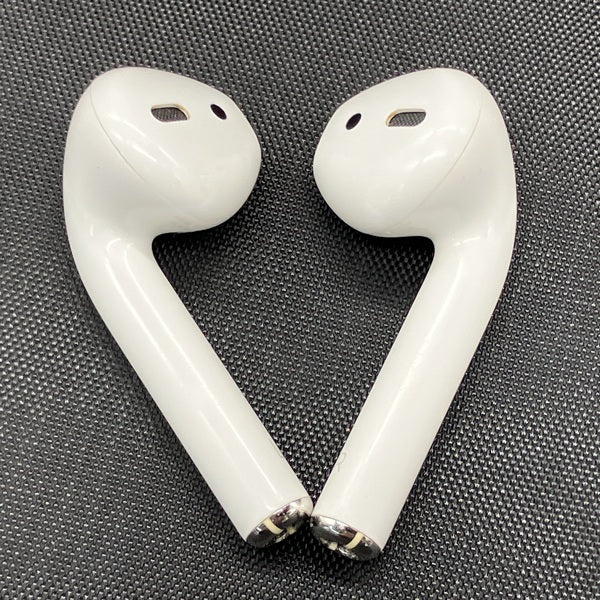 スマホアクセサリー AirPods with Charging Case [MV7N2J/A] MV7N2ZM/A Official Apple AirPods 2nd Generation with