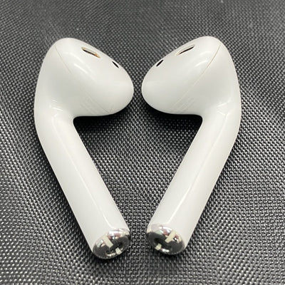 【中古】AirPods with Charging Case MV7N2J/A【秋葉原】