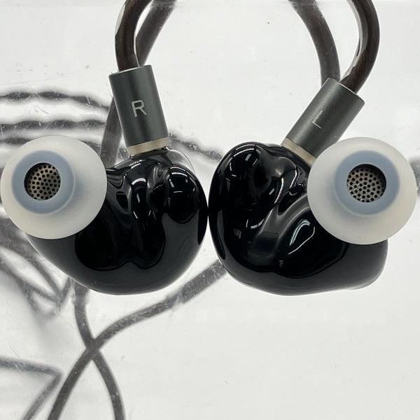 【中古】Yvain【秋葉原】