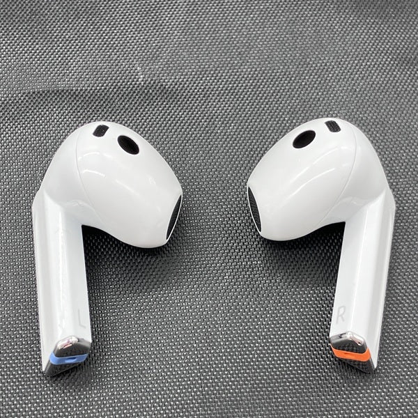 【中古】Galaxy Buds3 ホワイト 【SM-R530NZWAXJP】【秋葉原】