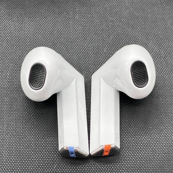 【中古】Galaxy Buds3 ホワイト 【SM-R530NZWAXJP】【秋葉原】