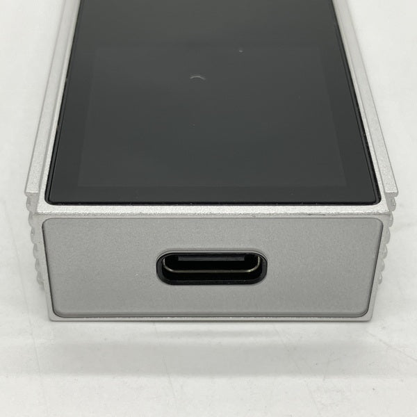 【中古】UA6 Silver【秋葉原】