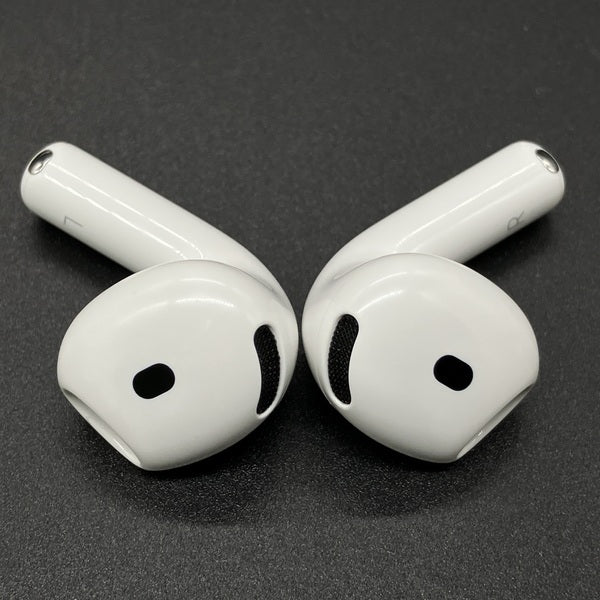 【中古】AirPods 4 MXP93J/A（アクティブノイズキャンセリング搭載）【秋葉原】