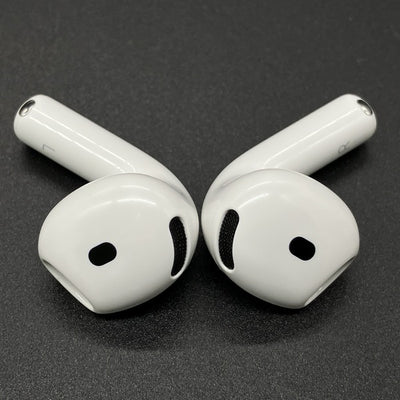【中古】AirPods 4 MXP93J/A（アクティブノイズキャンセリング搭載）【秋葉原】
