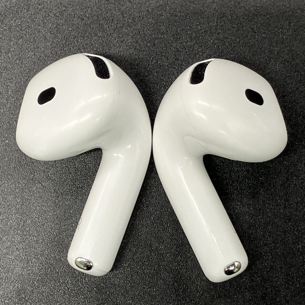 【中古】AirPods 4 MXP93J/A（アクティブノイズキャンセリング搭載）【秋葉原】
