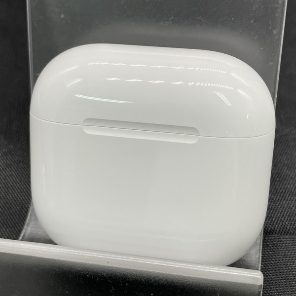 【中古】AirPods 4 MXP63J/A【秋葉原】