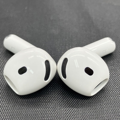 【中古】AirPods 4 MXP63J/A【秋葉原】