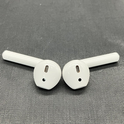 【中古】AirPods with Charging Case MV7N2J/A【秋葉原】
