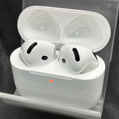 【中古】AirPods 4 MXP93J/A（アクティブノイズキャンセリング搭載）【秋葉原】