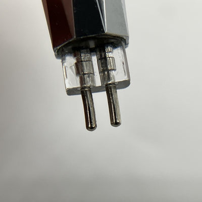 【中古】Hiclass 8コア 純銀金メッキ+パラジウム+銀メッキ 2pin-4.4mm【秋葉原】