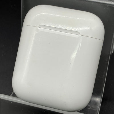 【中古】AirPods with Charging Case MV7N2J/A【名古屋】