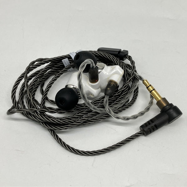 【中古】VEGA 2020 【CAM-5546】【秋葉原】