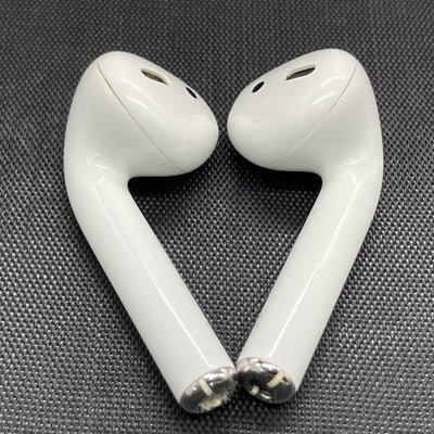 【中古】AirPods with Charging Case MV7N2J/A【秋葉原】