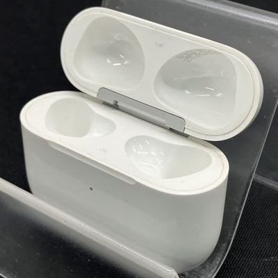 【中古】AirPods Lightning 充電ケース (第3世代)【秋葉原】