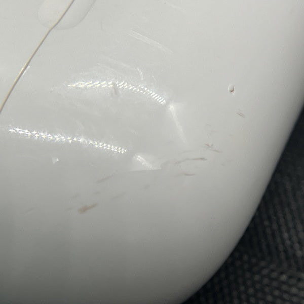 Apple 【中古】AirPods Lightning 充電ケース (第3世代)【秋葉原】 – e