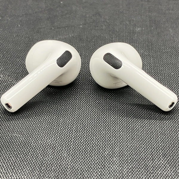 け*た様 Apple AirPods 4 MXP93J/A 動作確認済み