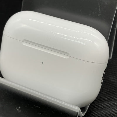 【中古】MagSafe充電ケース(USB-C)付きAirPods Pro(第2世代) MTJV3JA【秋葉原】