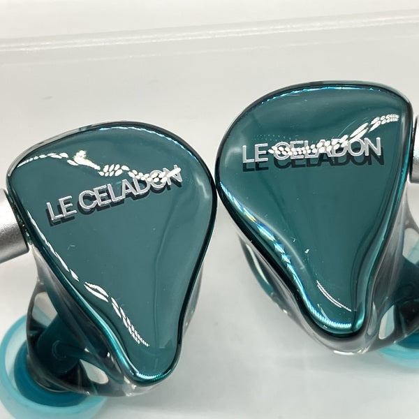 【中古】LE CELADON 【AZL-LECELADON】【秋葉原】