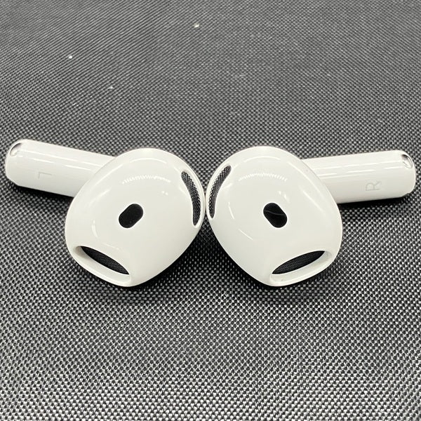 【中古】AirPods 4 MXP93J/A（アクティブノイズキャンセリング搭載）【日本橋】